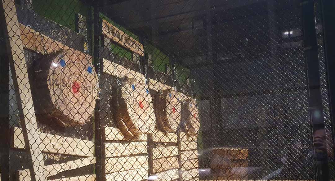 axe throwing