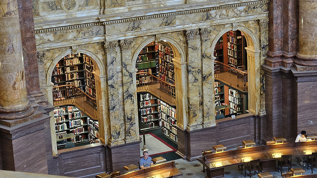 Reading in the reading Room, Library of Congress