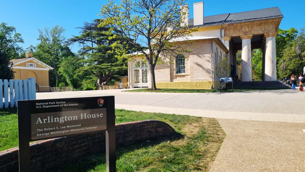Arlington House
