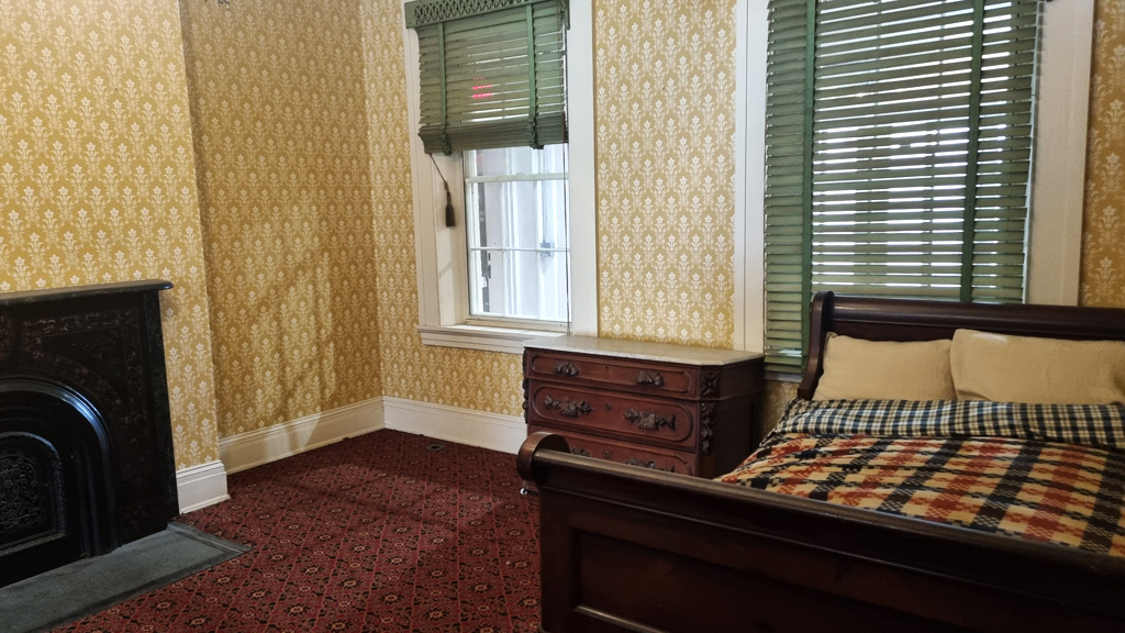 Lincoln Bedroom Petersen