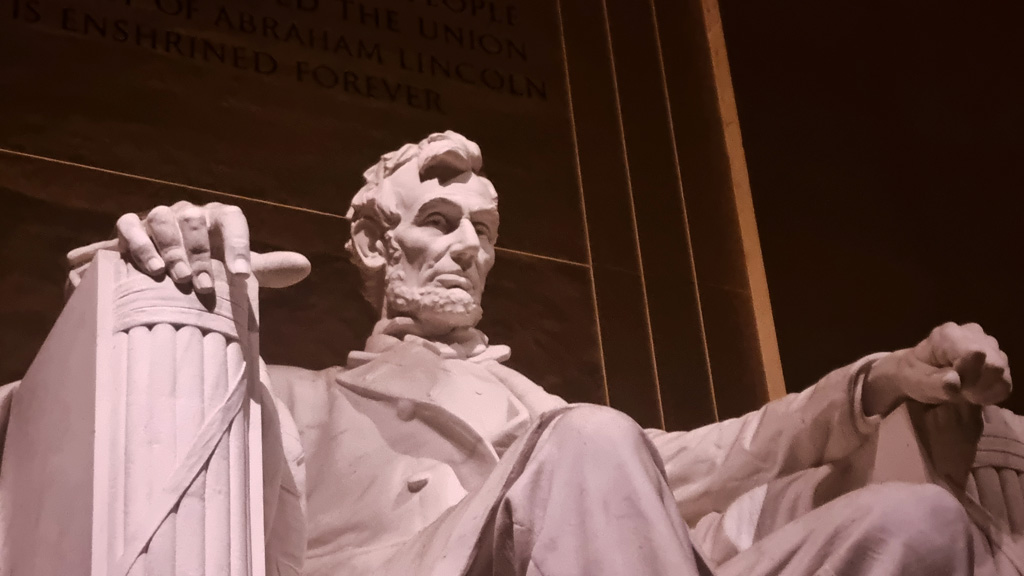 Lincoln Statue CloseUp