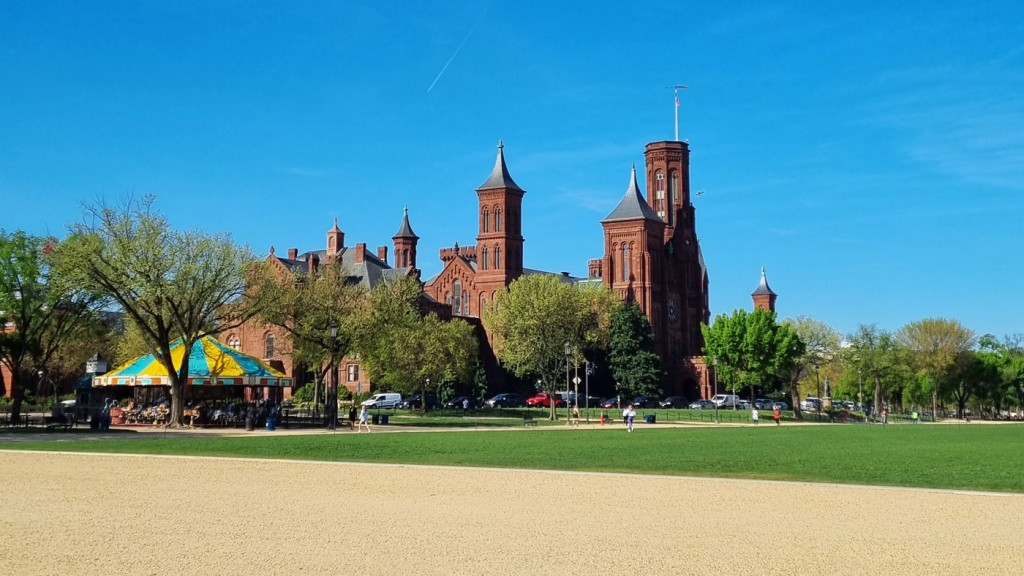 smithsonian the castle