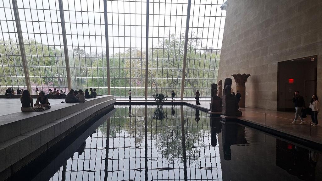 Dendur Lake