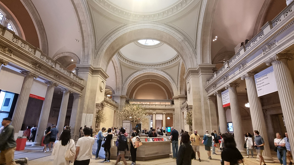 MET Entrance