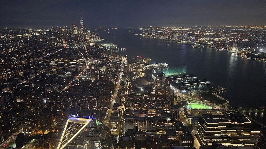 Observation Decks NewYork View from Edge