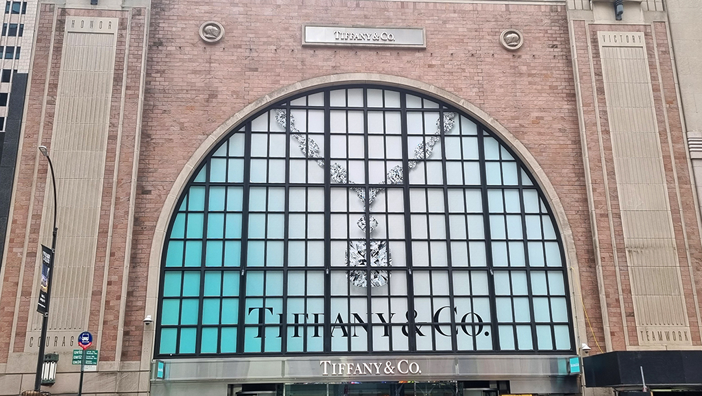 Tiffanys fifth avenue