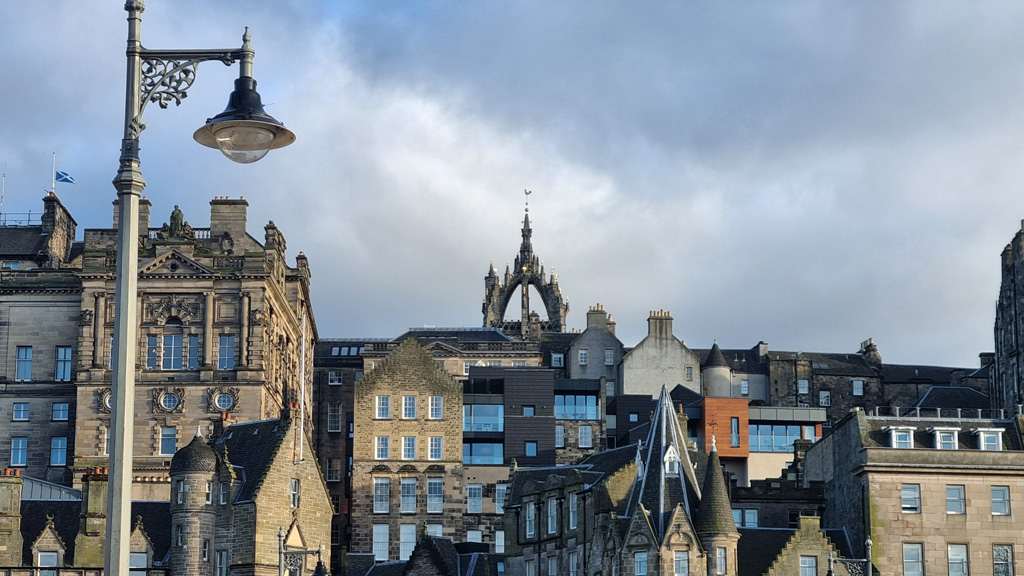 points of Edinburgh skyline