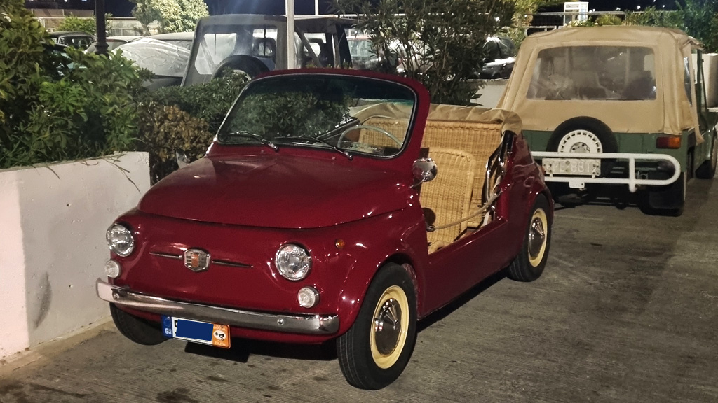 Fiat 500 by Night