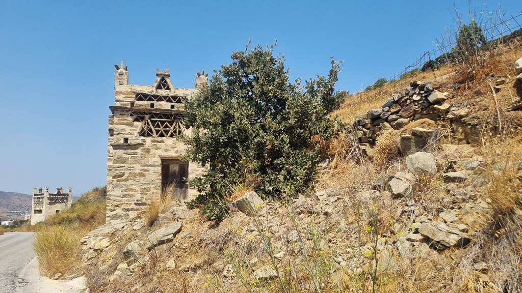 Peristerones Tinos