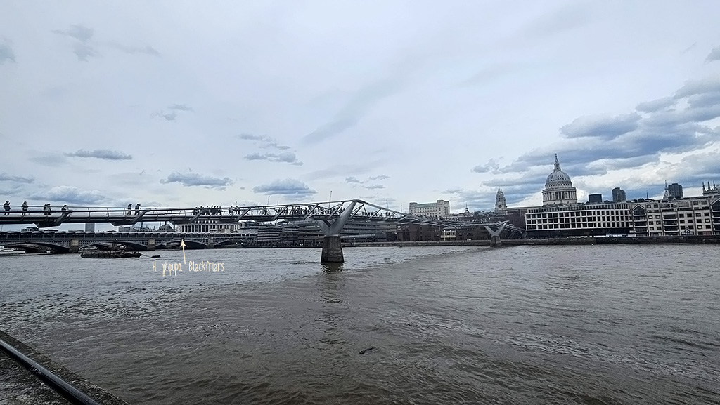 BlackFriers Bridge behind Milenium Bridge